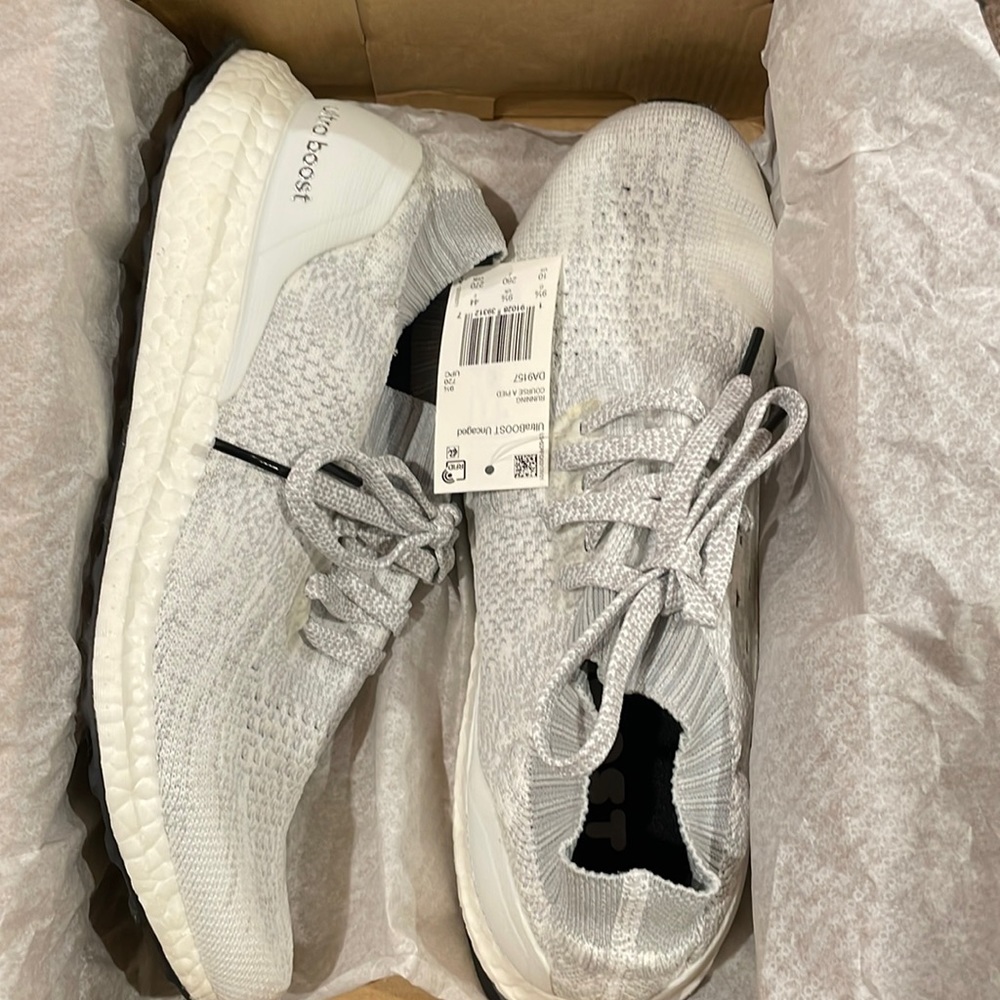 Adidas ultraboost uncaged- white tint